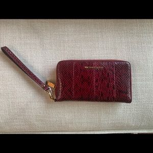 NWT Snakeskin Michael Kors wristlet wallet